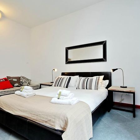 Cozy Apartment Fabia 300 Mt From Colosseum Eksteriør billede